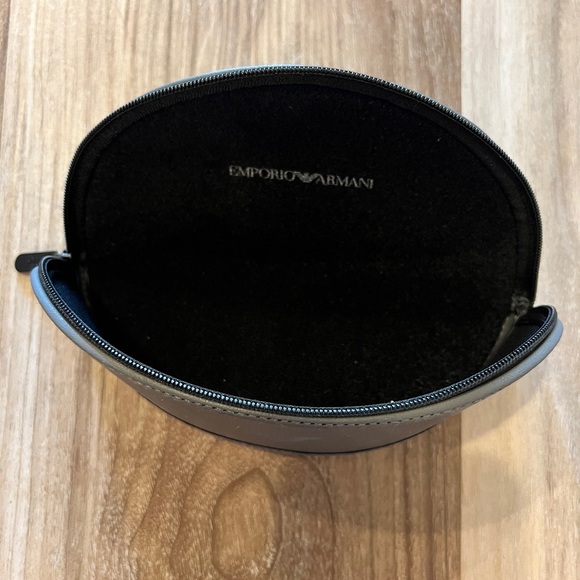 Emporio Armani women’s sunglasses pack, model EA4004 - Picture 6 of 10